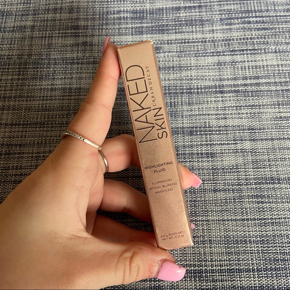 Urban Decay naked skin “luminous” highlighting fluid - Picture 4 of 5